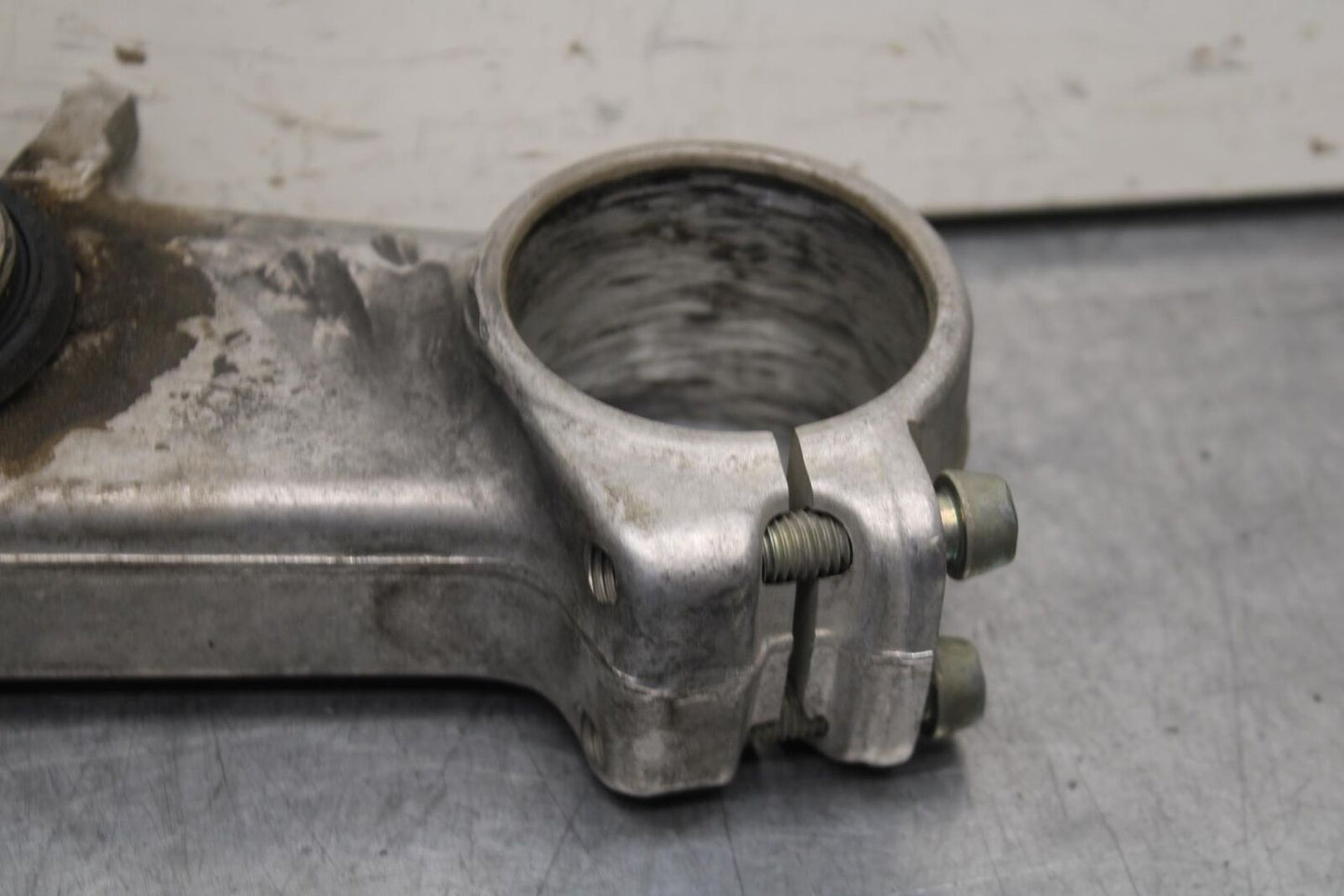 03-04 KAWASAKI NINJA ZX6RR FRONT FORKS CLAMP LOWER TRIPLE TREE STEM BB105