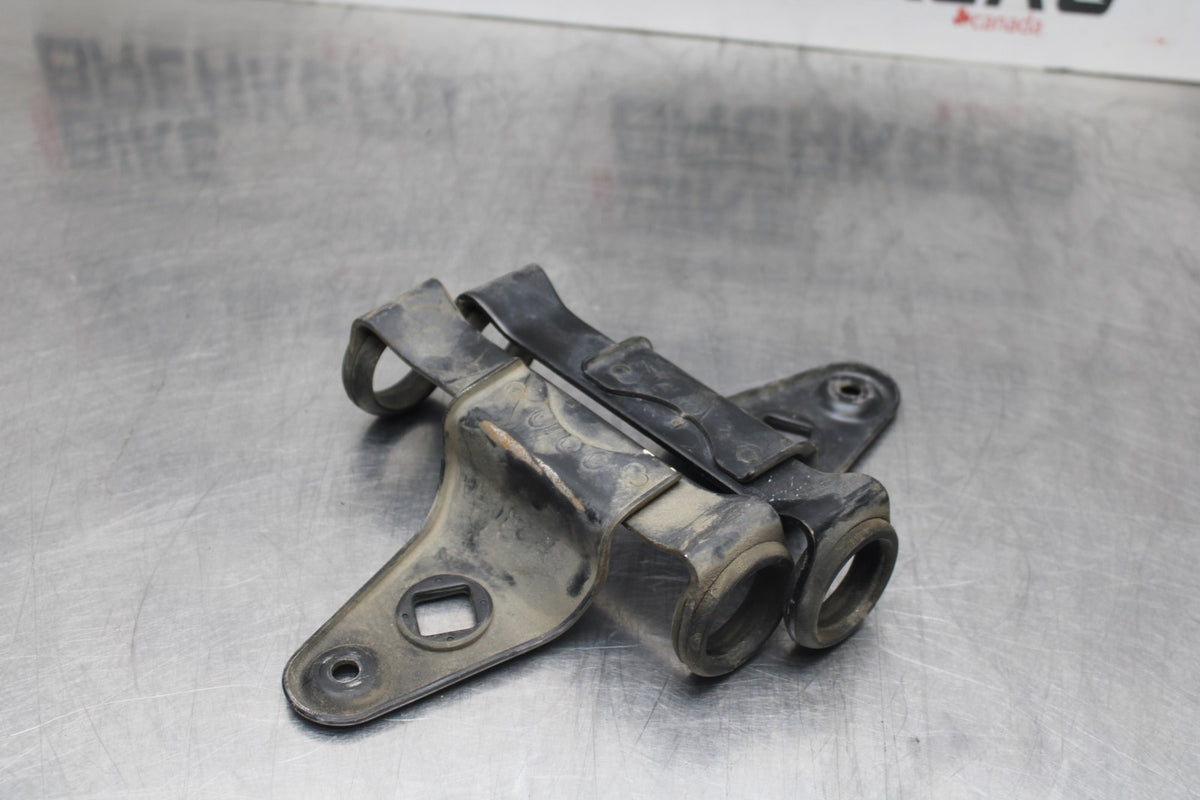 77 SUZUKI GS750 FRONT HEADLIGHT BRACKET PAIR FORK EAR BB779
