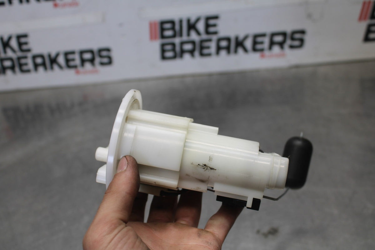 15-17 YAMAHA FJ09 FUEL PUMP GAS PETROL SENDER UNIT BB906