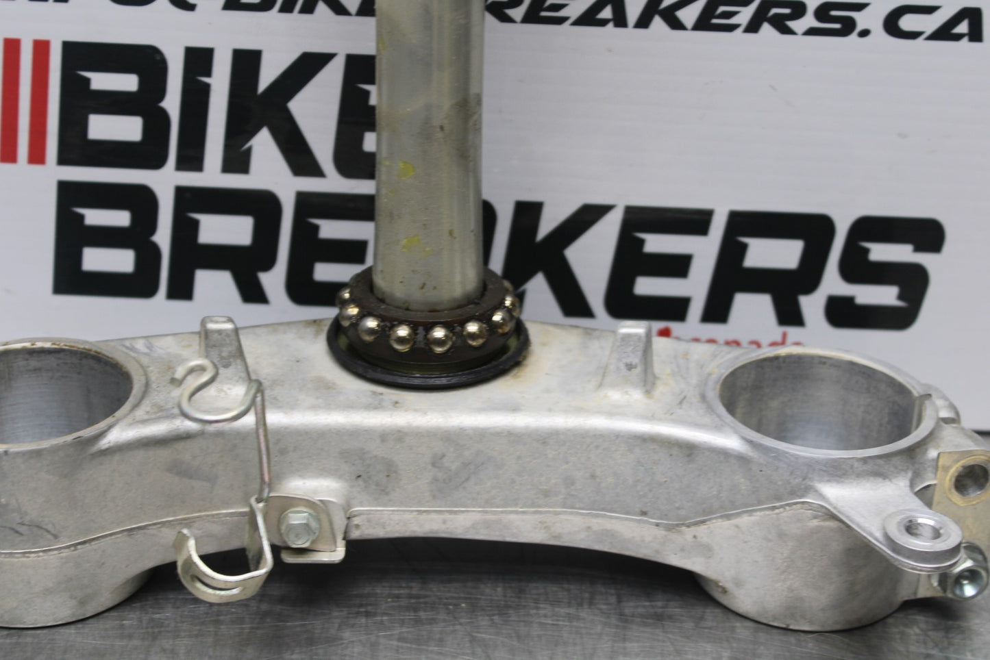 11-22 SUZUKI GSXR 600  FRONT FORKS CLAMP LOWER TRIPLE TREE STEM BB193