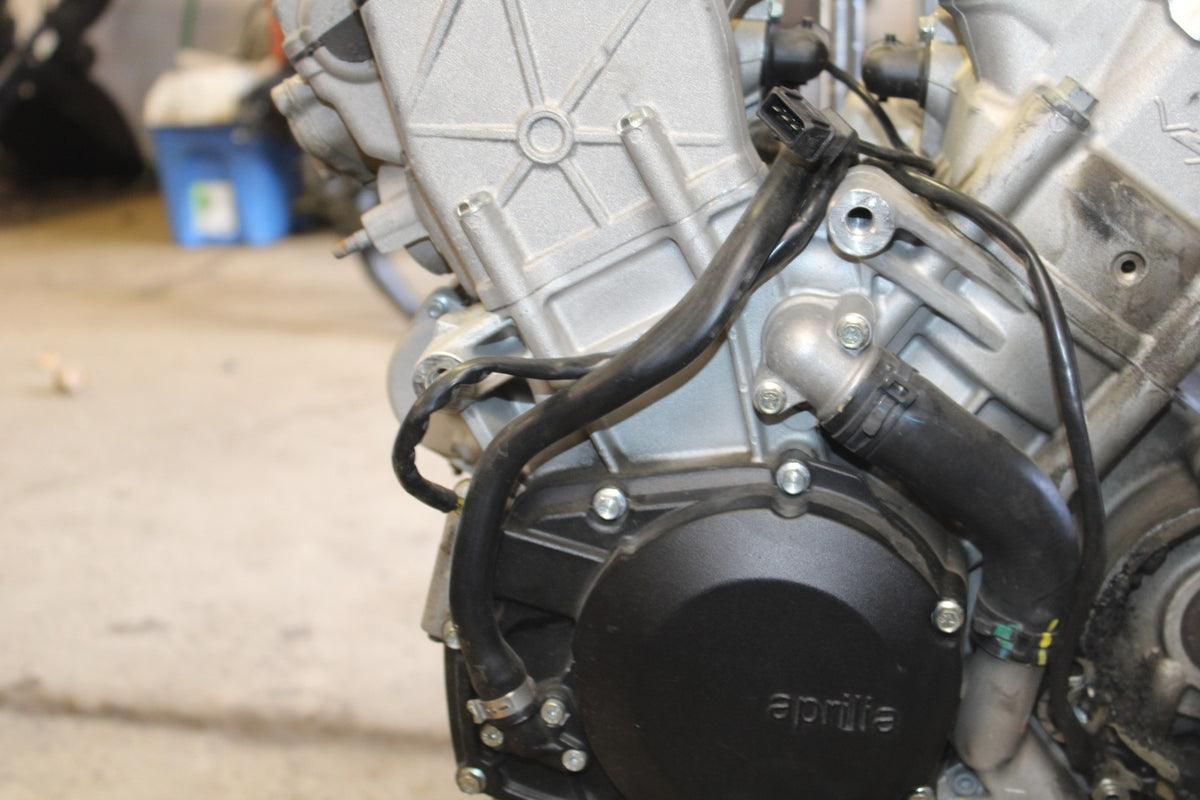 16 APRILIA TUONO V4 1100 ENGINE MOTOR BB905
