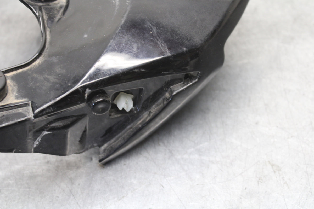 08-10 SUZUKI GSXR750 CENTER REAR BACK TAIL FAIRING COWL BB476