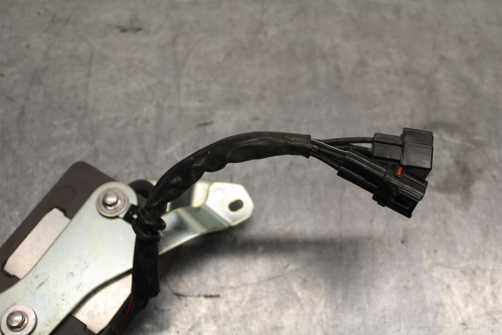 11-24 SUZUKI GSXR750 RECTIFIER VOLTAGE REGULATOR 32800-47H00 BB714