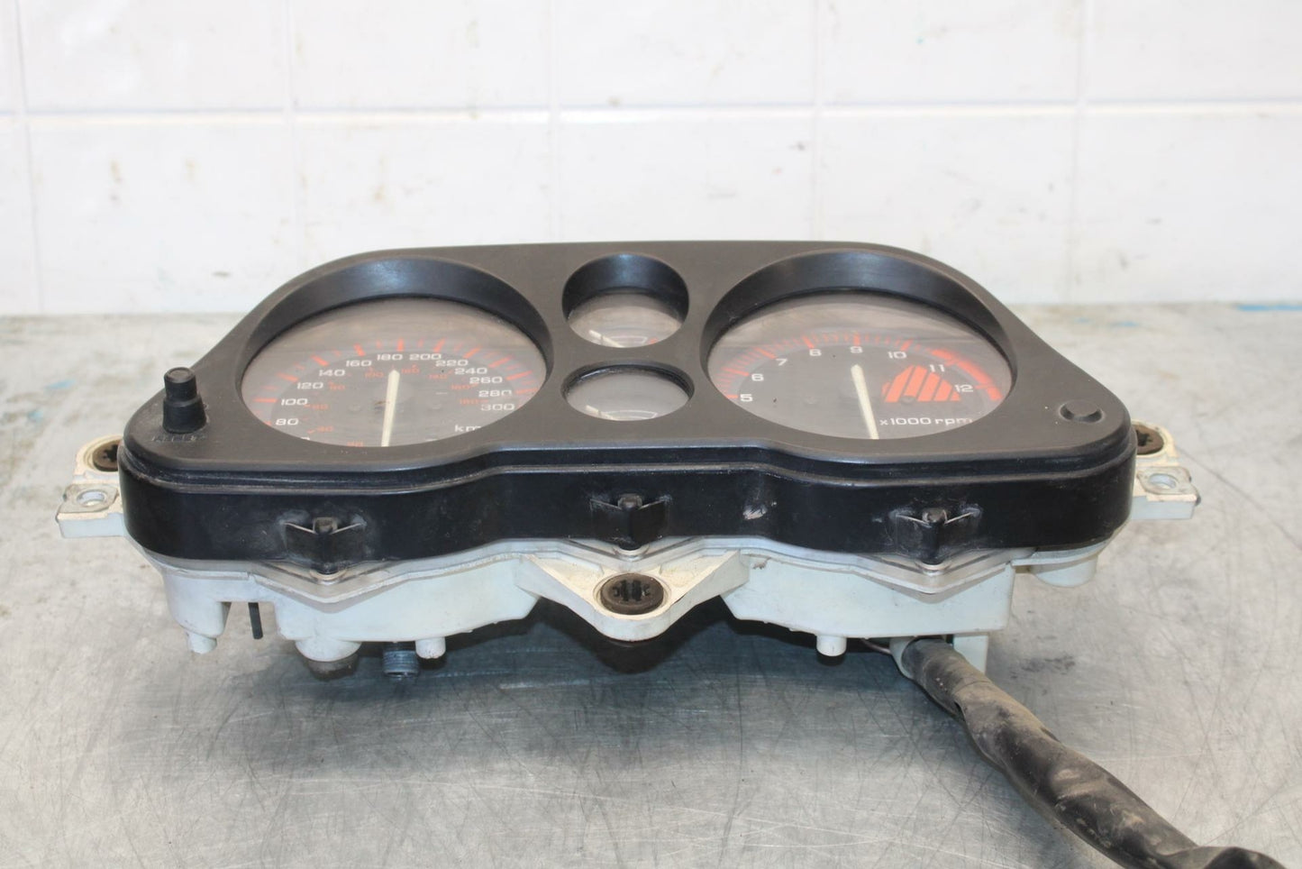 87-93 HONDA CBR1000F SPEEDO TACH GAUGES DISPLAY CLUSTER SPEEDOMETER  BB420