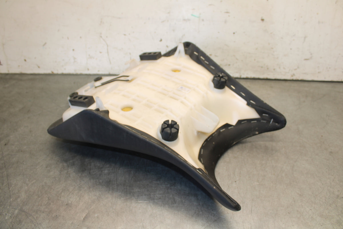 13-15 HONDA CBR500R FRONT DRIVERS SEAT PAD SADDLE PILLION 77100-MGZ-J01 BB704