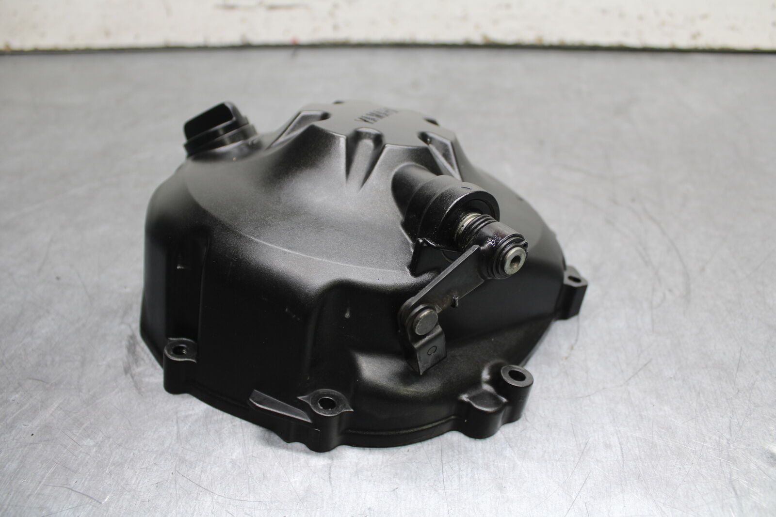 06 YAMAHA YZF R6 CLUTCH SIDE ENGINE MOTOR COVER BB716