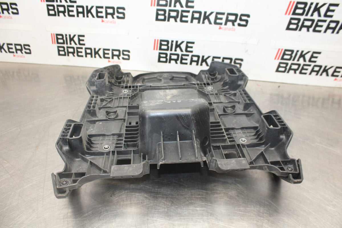 22 HARLEY-DAVIDSON PAN AMERICA 1250 PASSENGER REAR SEAT GRAB HANDLE/ RACK  BB910