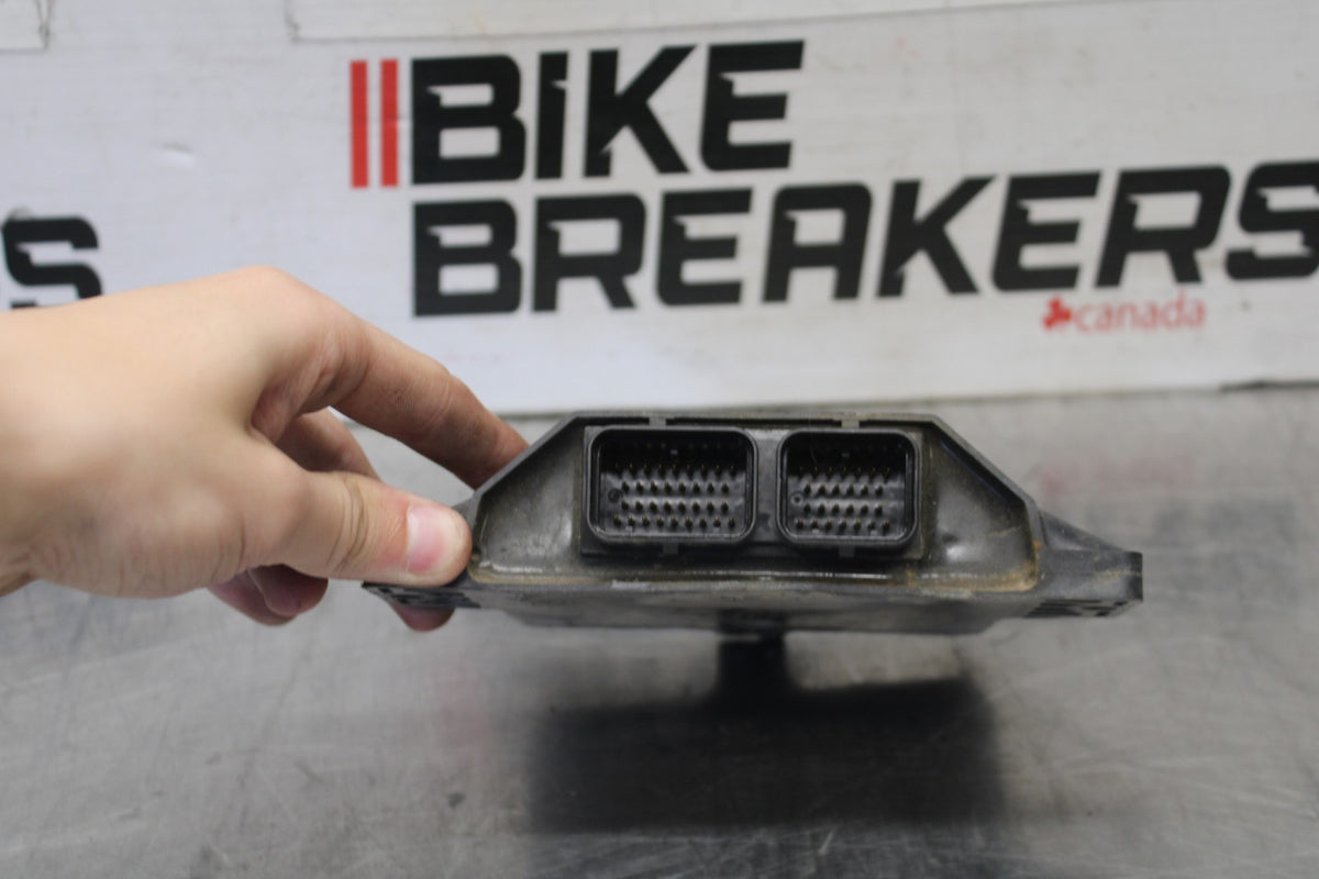05-08 TRIUMPH SPEED TRIPLE 1050 ECU COMPUTER CONTROLLER UNIT BLACK BOX ECM BB933