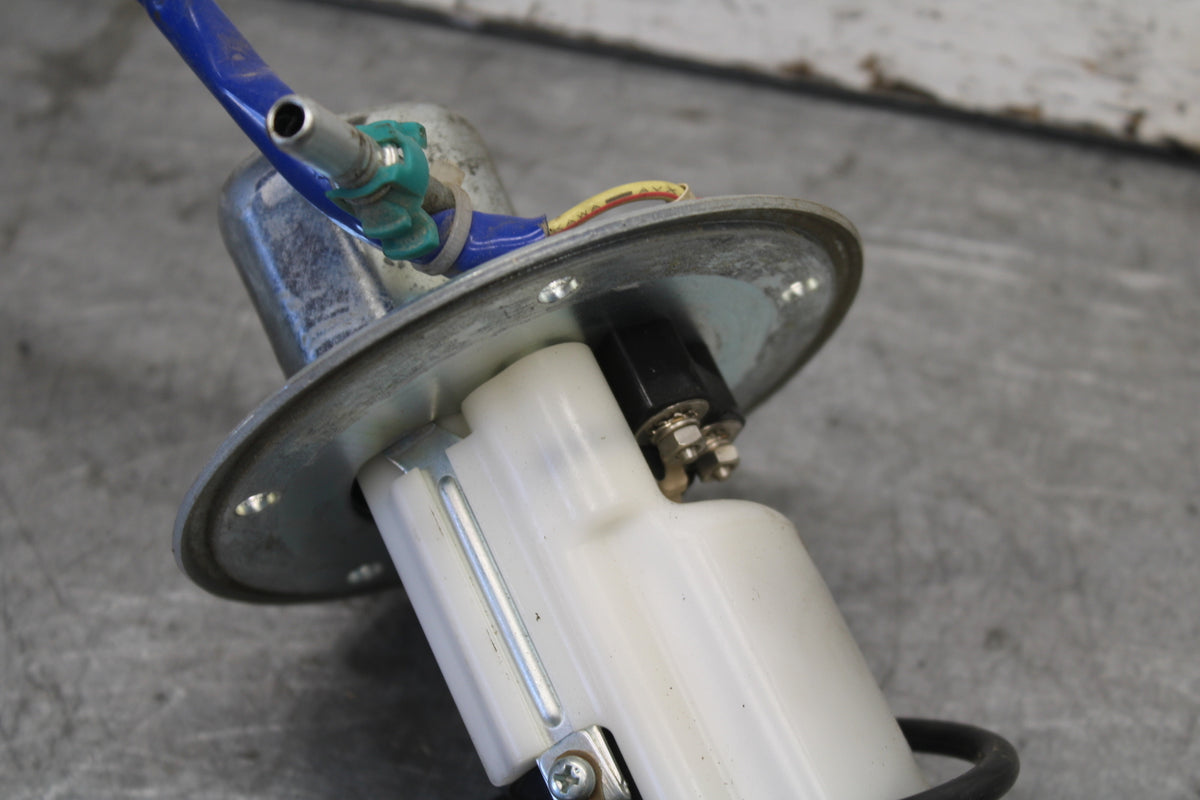 06-07 SUZUKI GSXR 600 FUEL PUMP GAS PETROL SENDER UNIT BB694