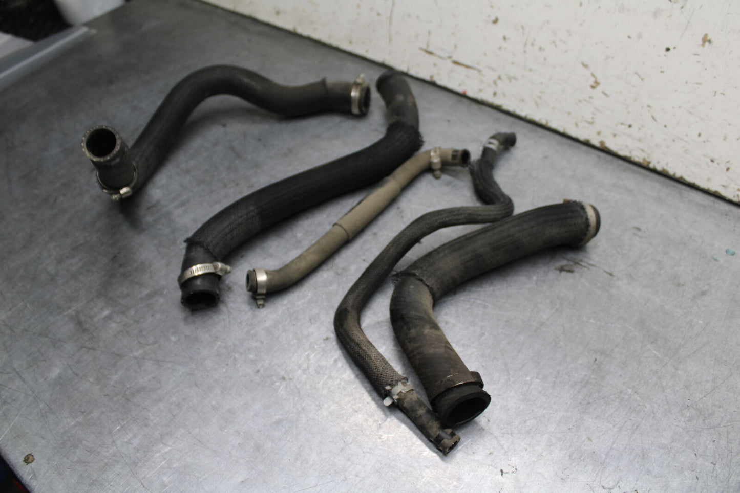 08-09 SUZUKI GSXR600 RADIATOR HOSES ENGINE COOLANT WATER PIPES HOSE SET  BB728