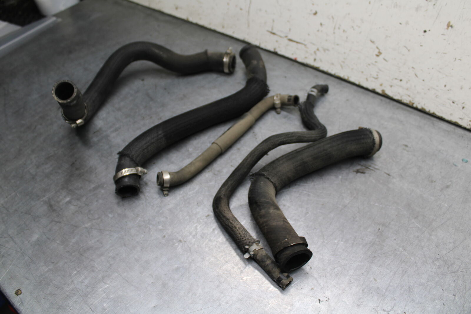 08-09 SUZUKI GSXR600 RADIATOR HOSES ENGINE COOLANT WATER PIPES HOSE SET  BB728