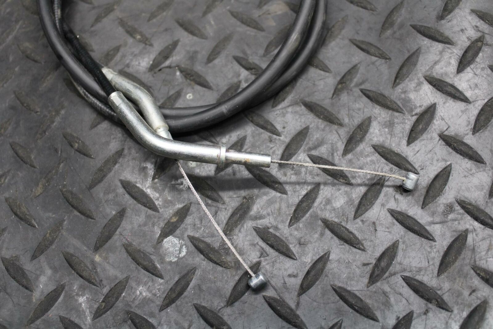 12-17 KAWASAKI NINJA 650 THROTTLE CABLES LINES BB211