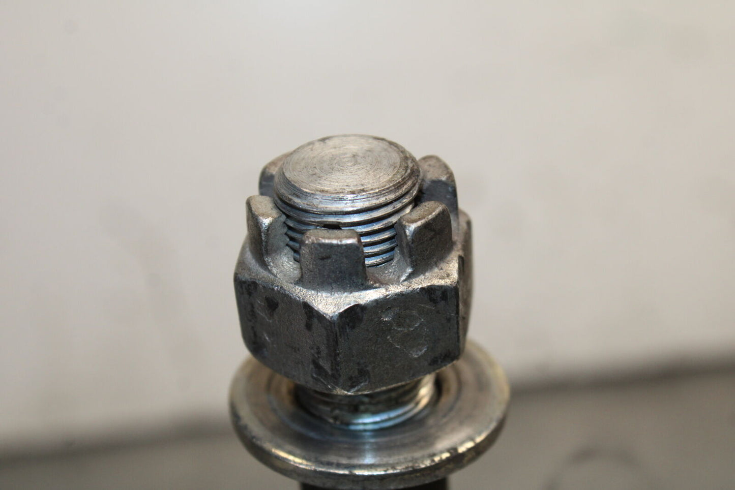 12-17 KAWASAKI ER-6N Z650 REAR AXLE BACK WHEEL RIM PIVOT BOLT AXEL BB709