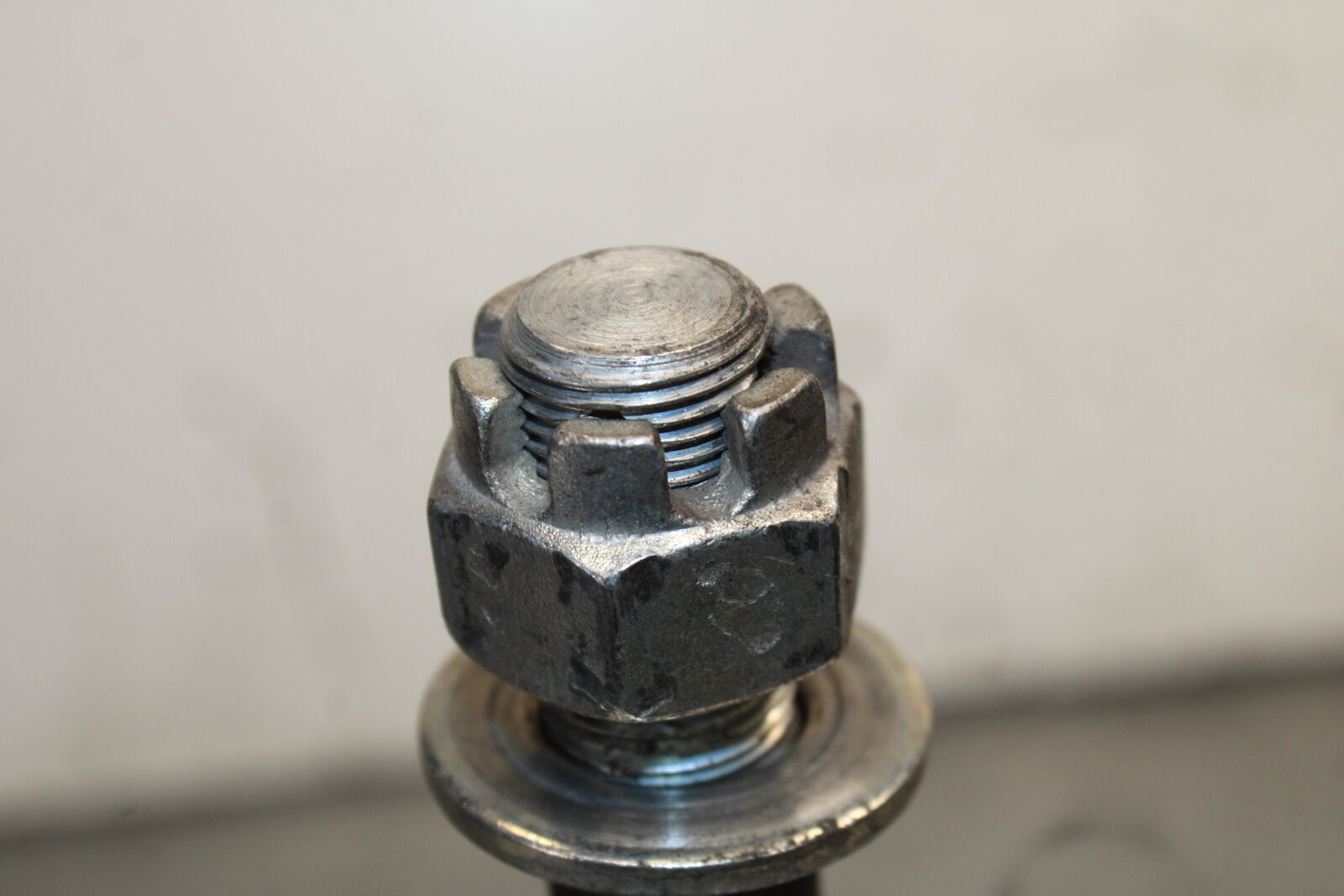 12-17 KAWASAKI ER-6N Z650 REAR AXLE BACK WHEEL RIM PIVOT BOLT AXEL BB709