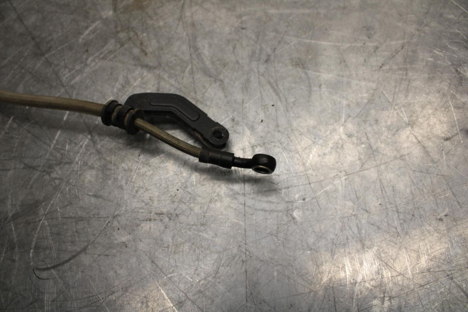 18 YAMAHA YZF R1  FRONT BRAKE CALIPER HOSES LINES BB473