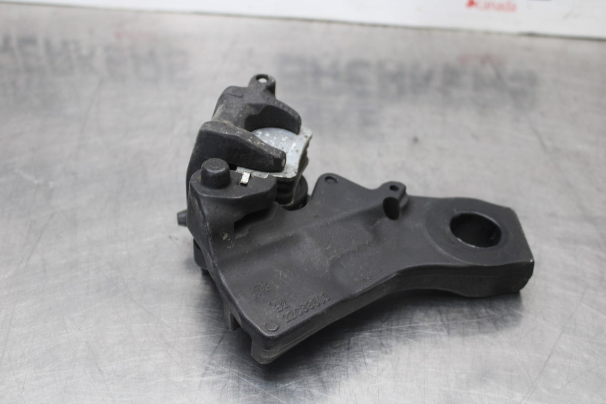 20-23 BMW F900R REAR BACK BRAKE CALIPER W MOUNT BRACKET BB923
