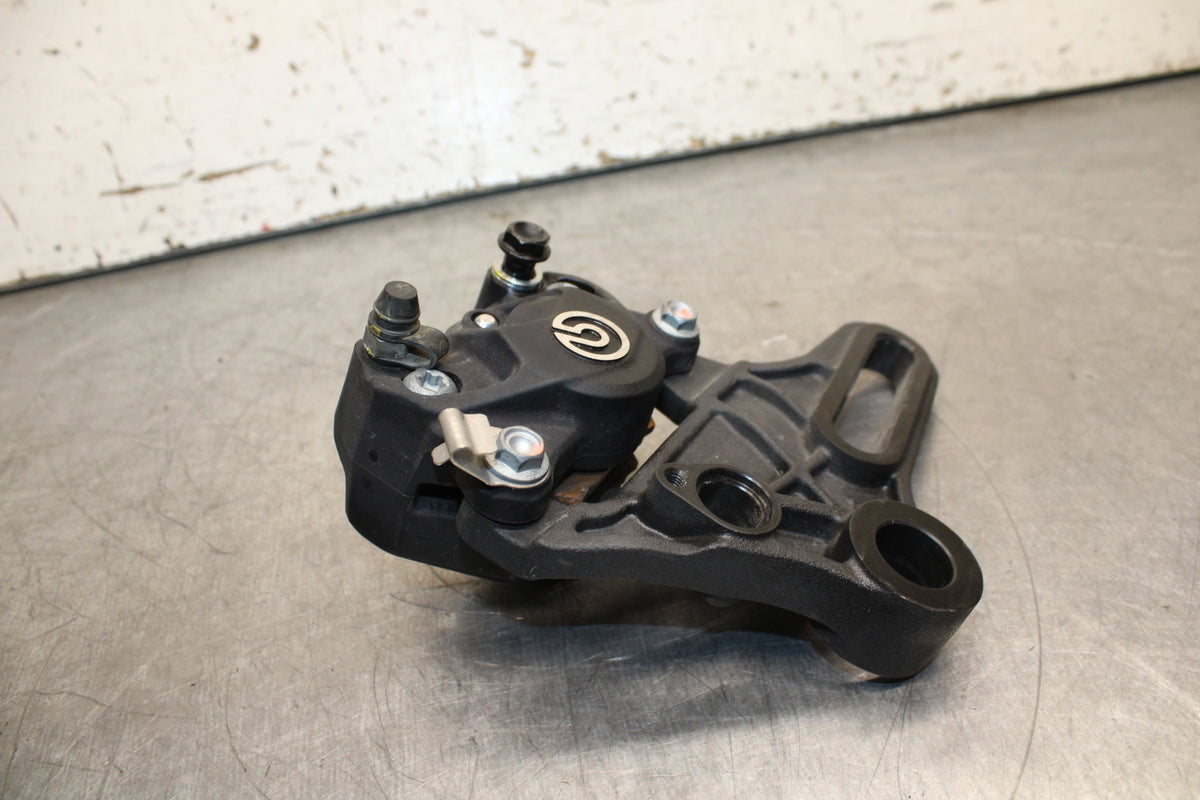 21-24 APRILIA TUONO 660 FACTORY REAR BACK BRAKE CALIPER W MOUNT BRACKET BB733