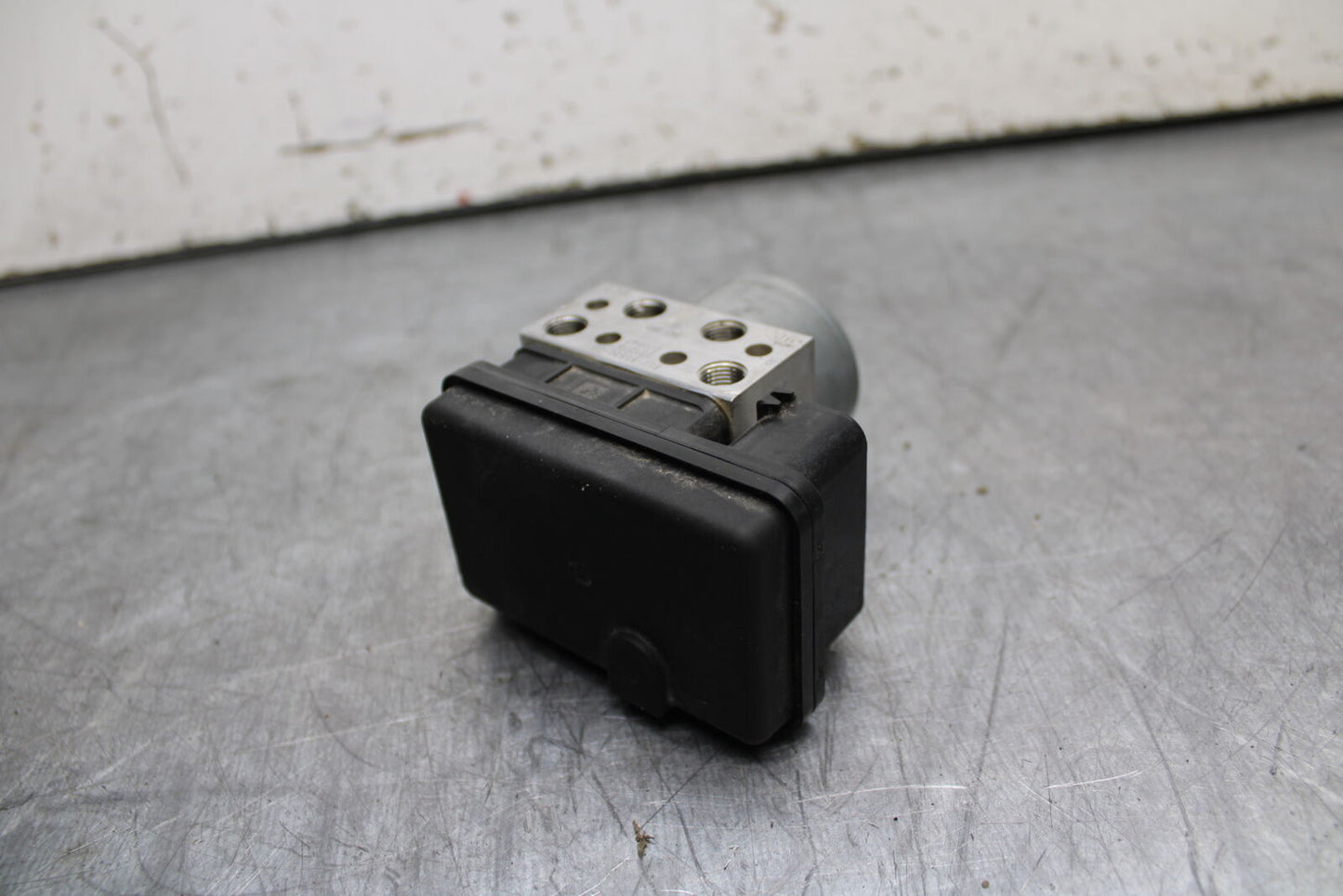 22-24 YAMAHA XSR900 ABS PUMP UNIT MODULE BB710