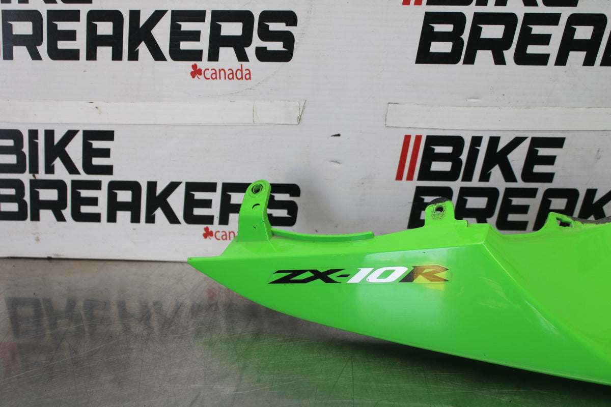 08 KAWASAKI NINJA ZX10R RIGHT REAR BACK TAIL FAIRING COWL SHROUD BB902