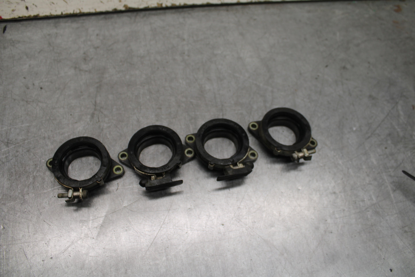06 YAMAHA YZF R6 AIR INTAKE BOOTS BB716