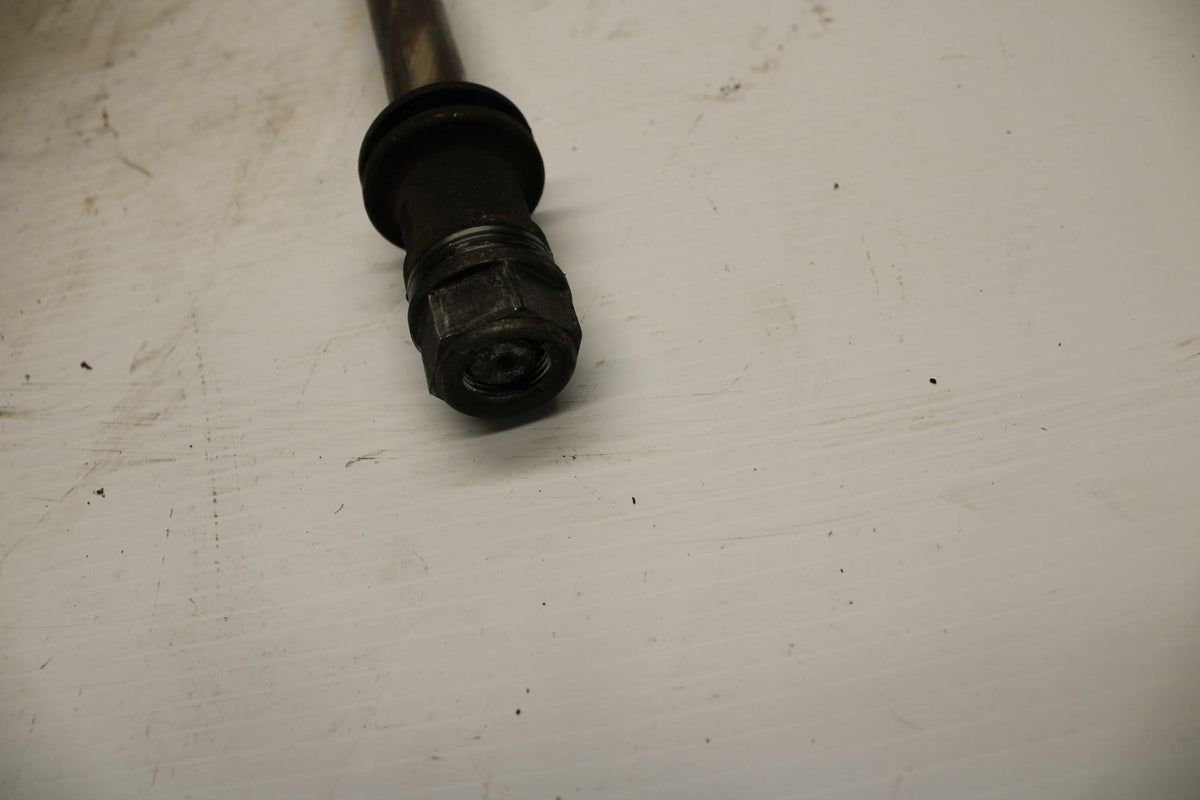83-86 HONDA V65 MAGNA REAR AXLE BACK WHEEL RIM PIVOT BOLT AXEL BB236