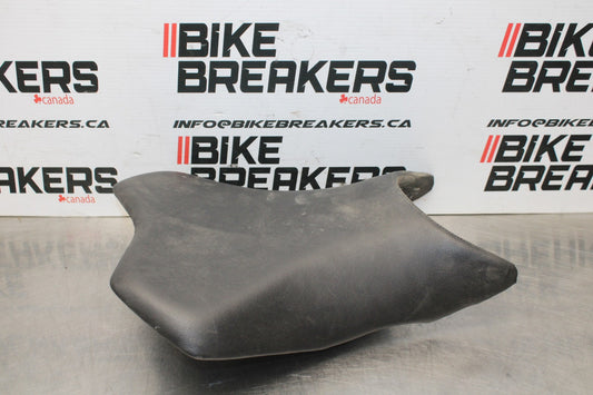 24 KAWASAKI NINJA 500 ABS FRONT DRIVERS SEAT PAD SADDLE PILLION BB818