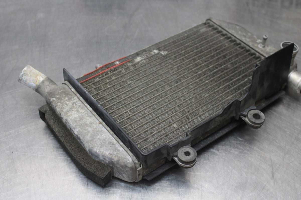 06-07 HONDA INTERCEPTOR 800 VFR800 RIGHT ENGINE RADIATOR MOTOR RADIATER BB917