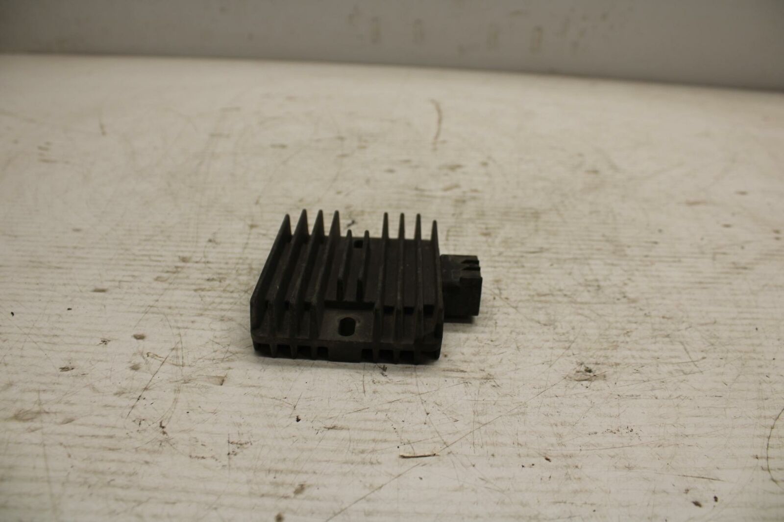 07 YAMAHA YZF R6 2c0 RECTIFIER VOLTAGE REGULATOR 4XY-81960-00-00 BB297