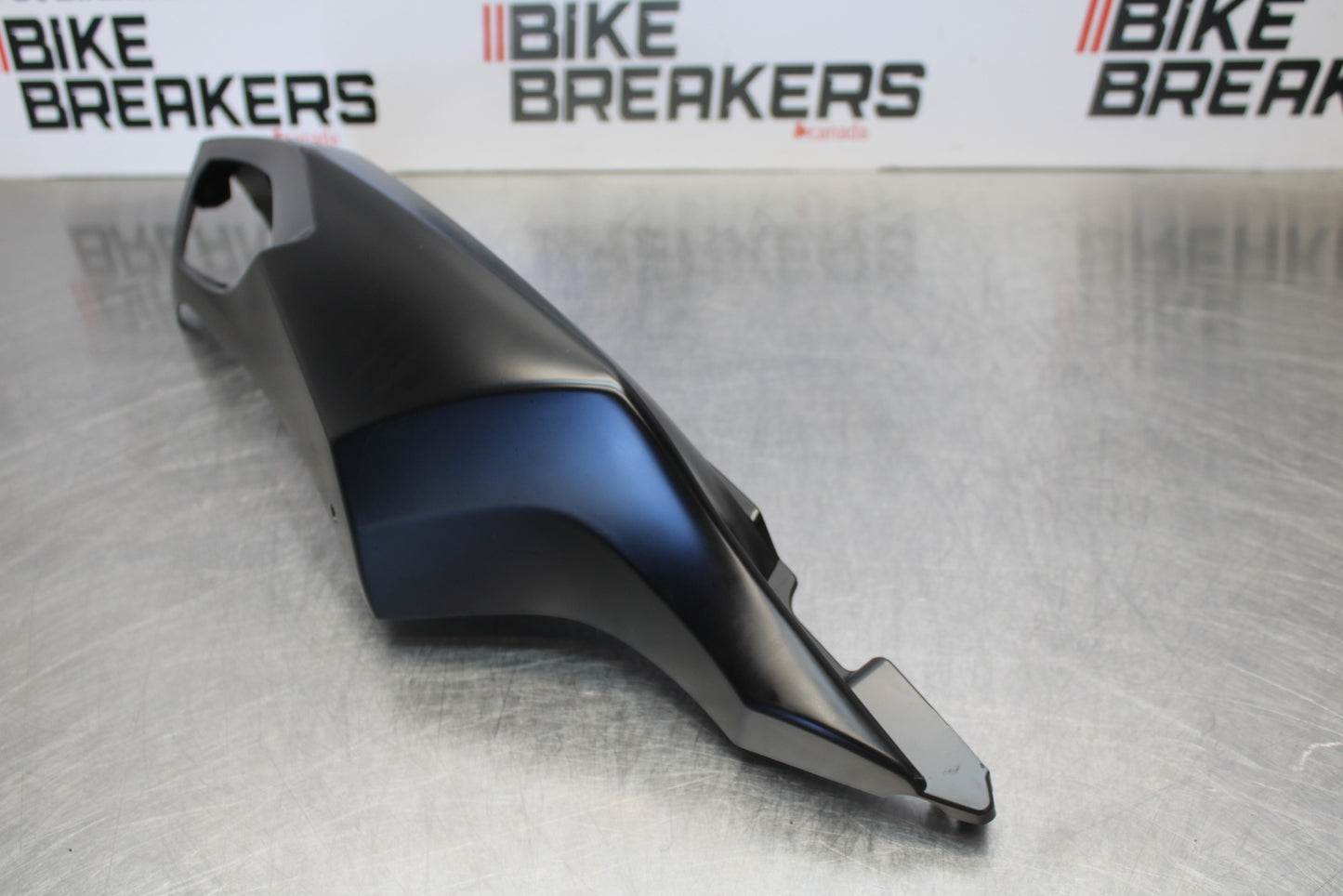 23-24 KAWASAKI NINJA ZX14R RIGHT REAR BACK TAIL FAIRING COWL SHROUD BB169