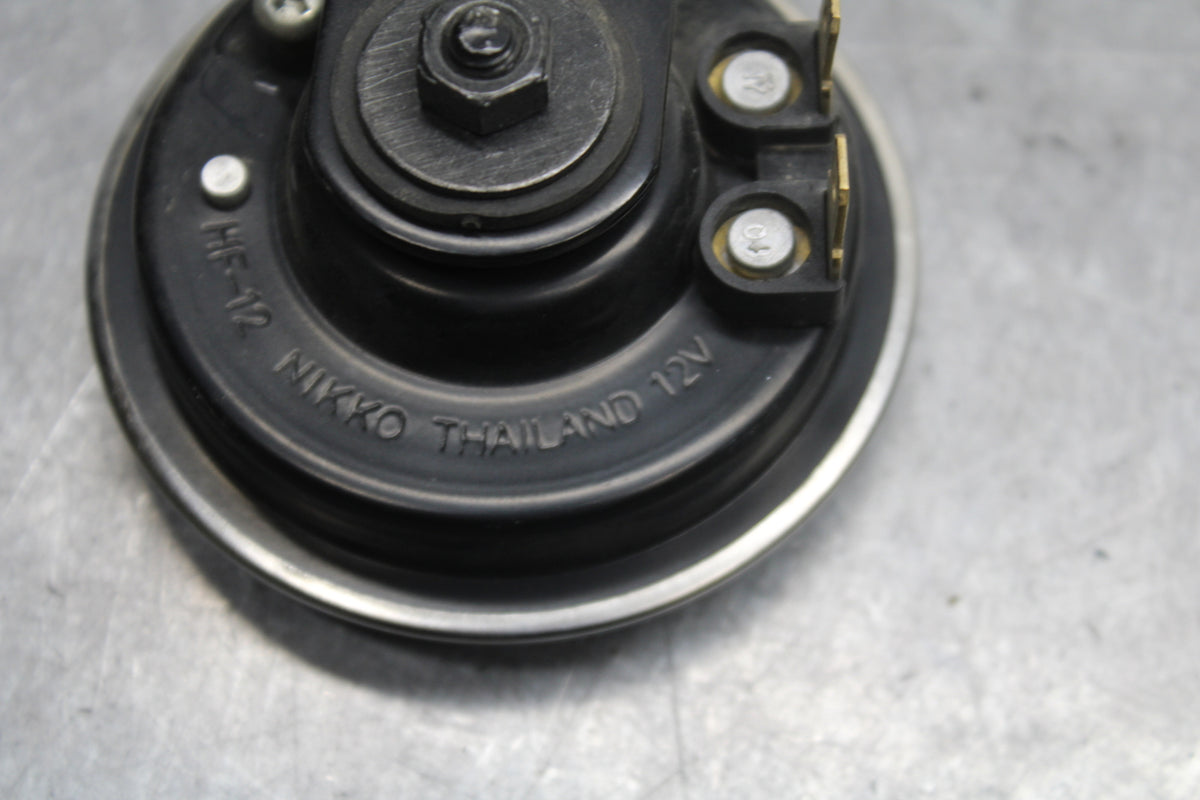 18-24 KAWASAKI NINJA 650 HORN SIGNAL BB725