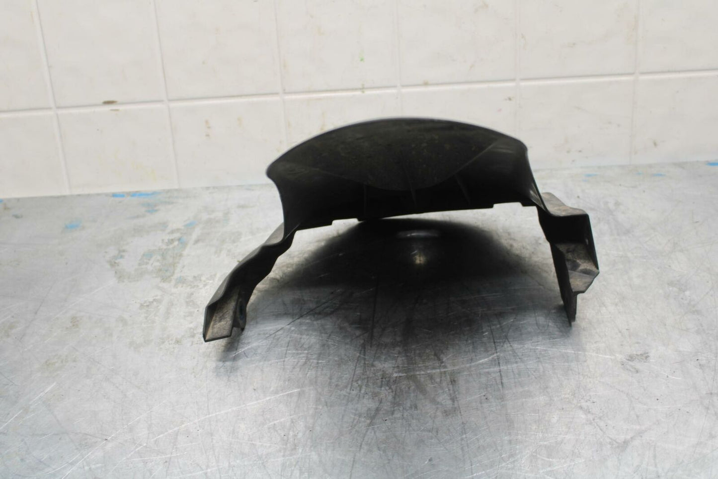 15-21 SUZUKI GSXR600 REAR BACK WHEEL TIRE HUGGER FENDER BB418