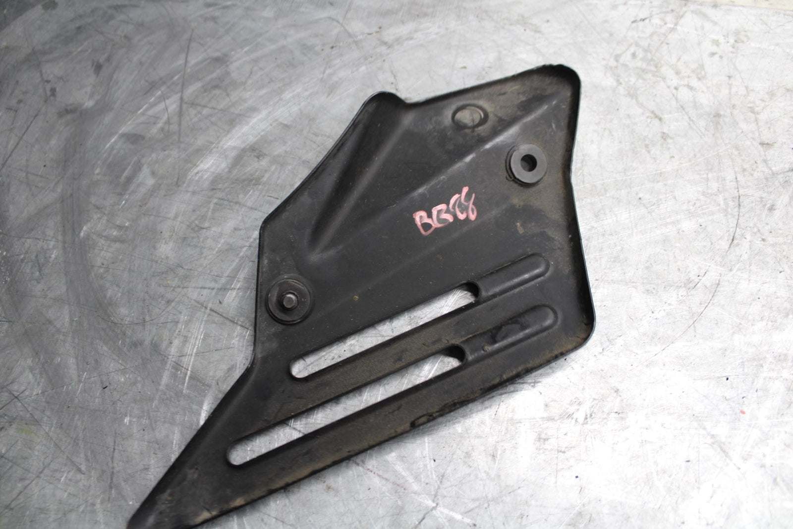 2007 Suzuki GSXR1000  MUFFLER EXHAUST PIPE COVER HEAT SHIELD GUARD BB44