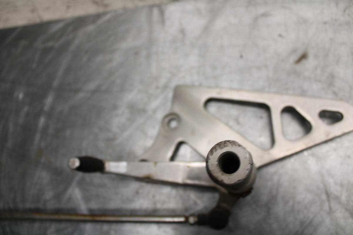 91-92 SUZUKI GSXR750 M  LEFT REARSET REAR SET FOOT PEG W SHIFTER BB493