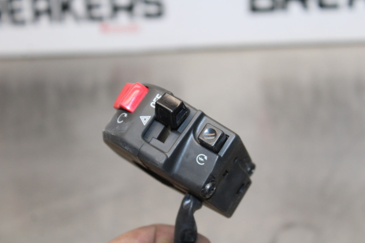 22-25 YAMAHA YZF R7 RIGHT CLIP ON HANDLE KILL OFF START SWITCH SWITCHES BB176