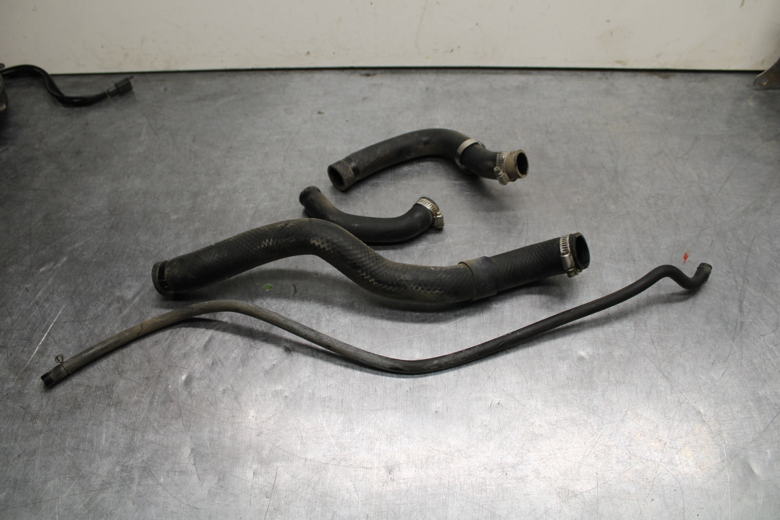 03-08 KAWASAKI VULCAN 1600 RADIATOR HOSES ENGINE COOLANT WATER PIPES KIT  BB754