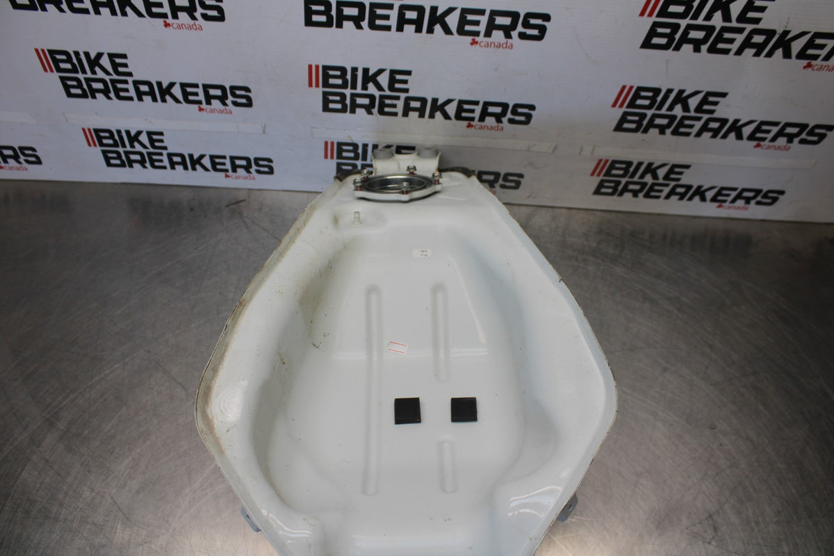 23 KAWASAKI NINJA 650 EX650 GAS TANK FUEL CELL PETROL RESERVOIR BB920