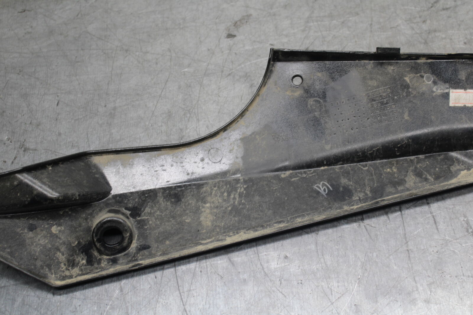 18-23 KAWASAKI NINJA 400 EX400 ABS LEFT LOWER BOTTOM BELLY SIDE FAIRING BB747