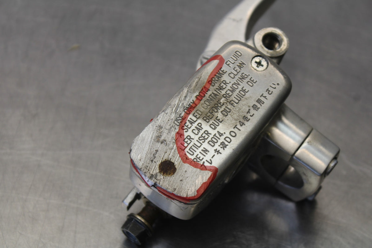 03-08 HONDA VTX1300C FRONT BRAKE MASTER CYLINDER BB868