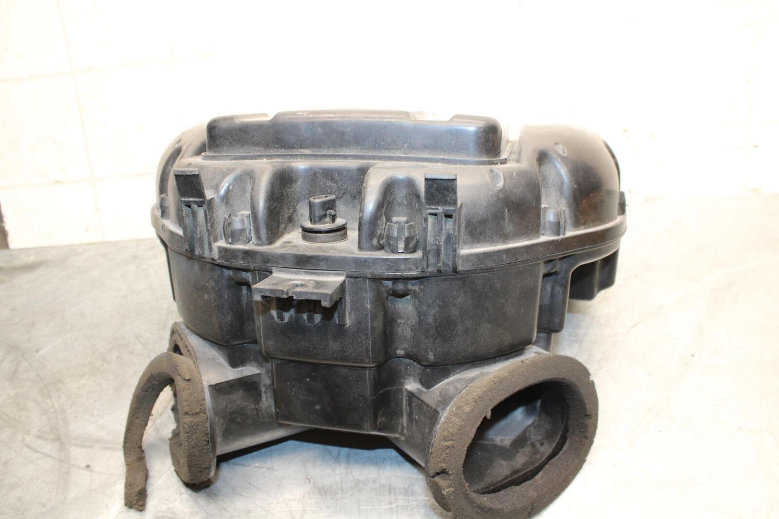 2007 Suzuki GSXR750 AIRBOX AIR INTAKE FILTER BOX 13700-02H03 BB546