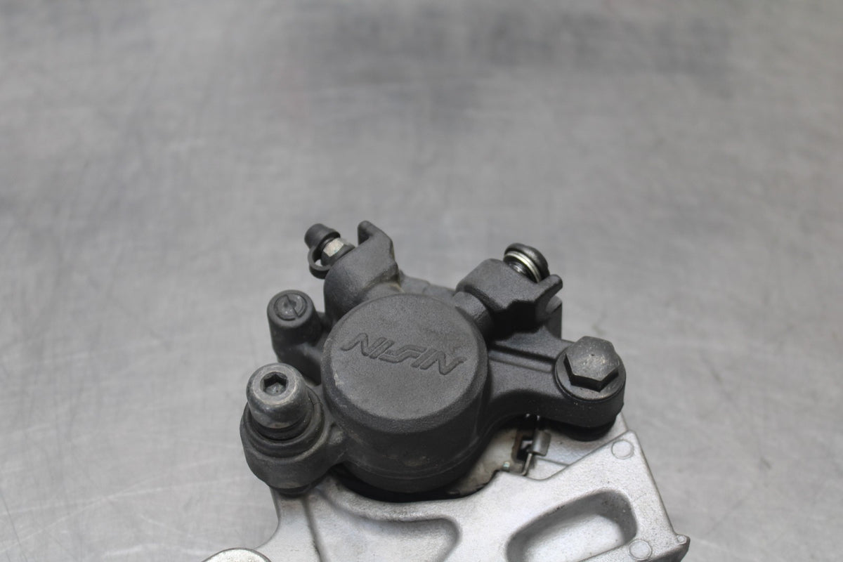 15-17 YAMAHA FJ09 REAR BACK BRAKE CALIPER W MOUNT BRACKET BB906