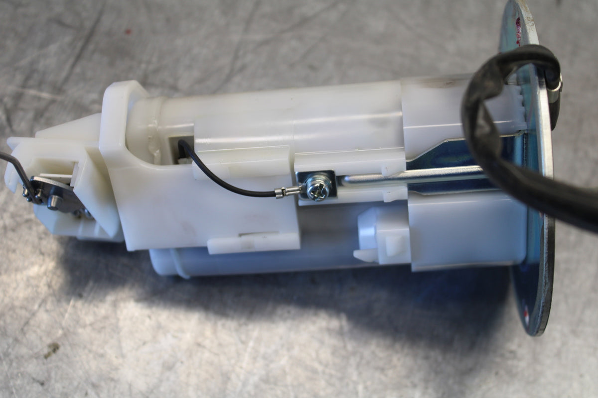 19-22 KAWASAKI Z400 FUEL PUMP GAS PETROL SENDER UNIT BB708