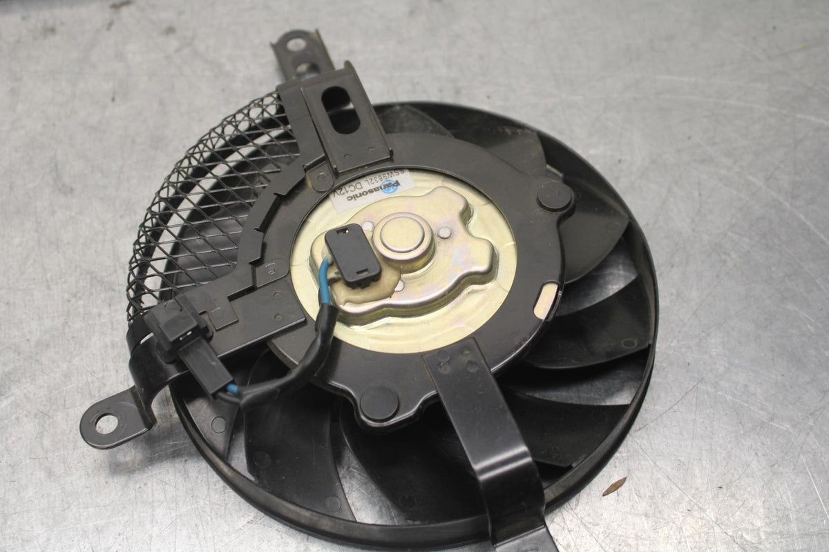 18 SUZUKI GSXR750 ENGINE RADIATOR COOLING FAN 17800-14J01 BB80