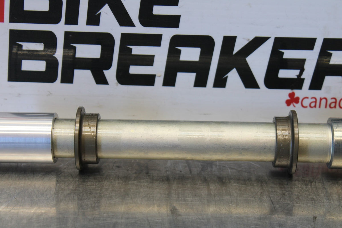 23-24 KAWASAKI NINJA ZX14R NEW!! FRONT WHEEL RIM AXLE PIVOT BOLT BB764