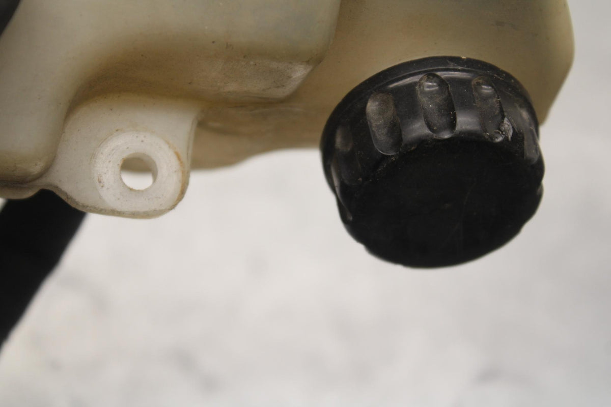 84-86 KAWASAKI GPZ900 COOLANT WATER TANK RESERVOIR BOTTLE BB84