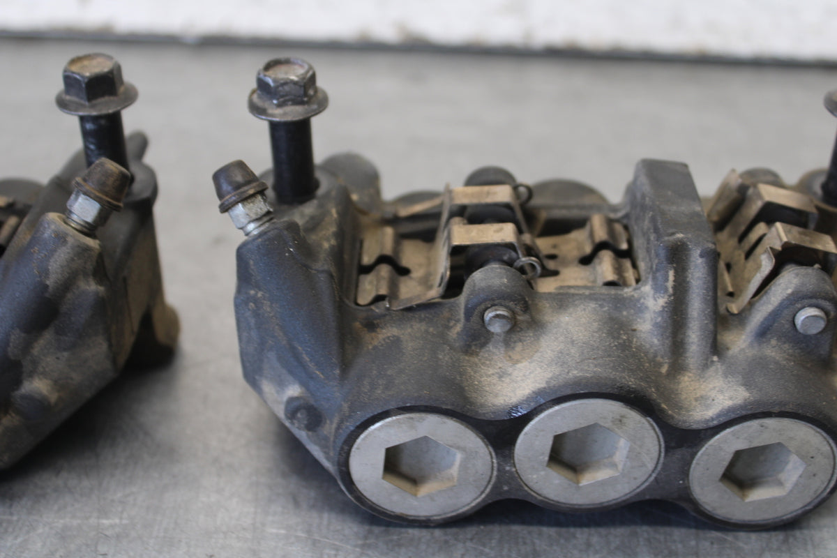 09-14 YAMAHA YZF R1 RIGHT LEFT FRONT BRAKE CALIPER SET PAIR CALIPERS BB696