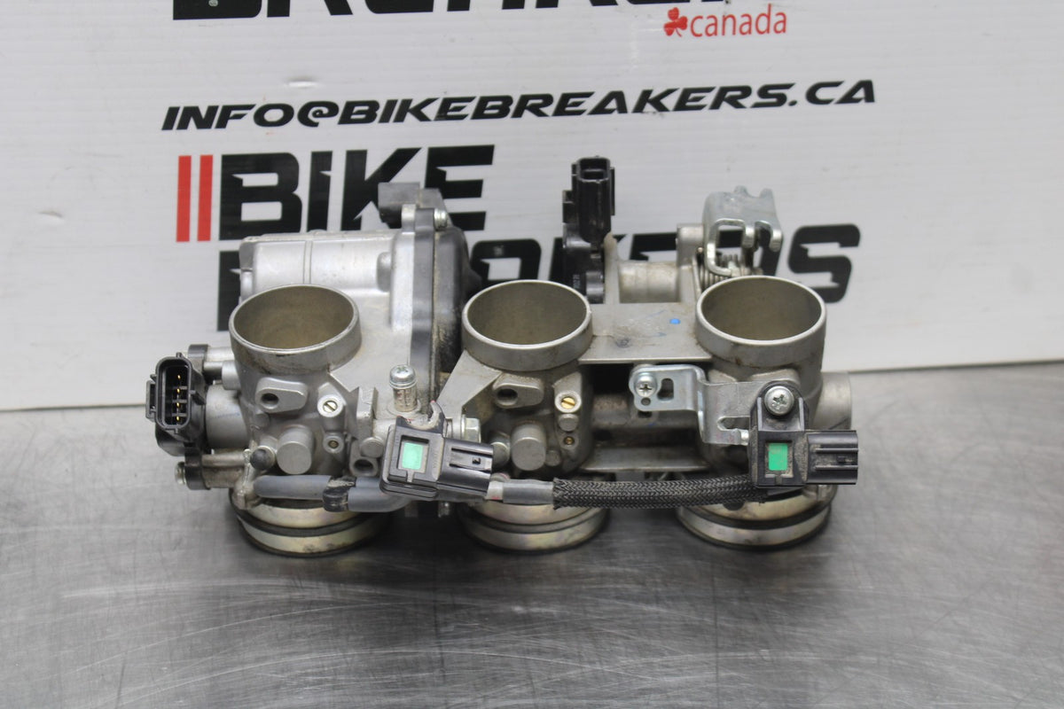 16-21 YAMAHA XSR900 MAIN FUEL INJECTORS / THROTTLE BODIESBB372