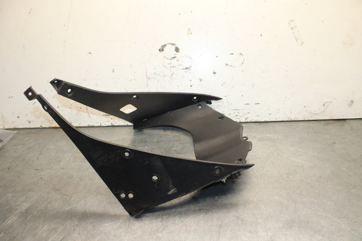 15-19 APRILIA RSV4 RF LOWER FRONT UPPER INNER HEADLIGHT COWL FAIRING  BB611