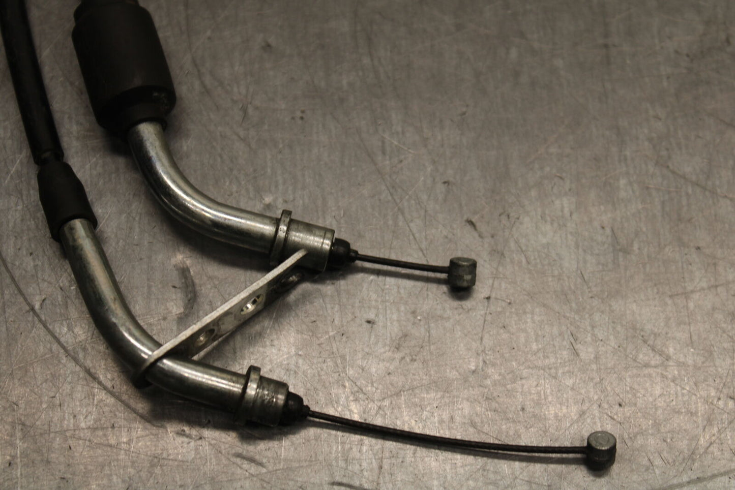 08-10 SUZUKI GSXR750 THROTTLE CABLES LINES BB113