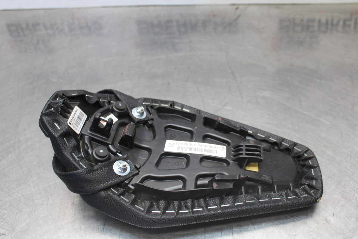 25 KAWASAKI Z900 REAR BACK PASSENGER TANDEM SEAT PAD SADDLE PILLION BB928