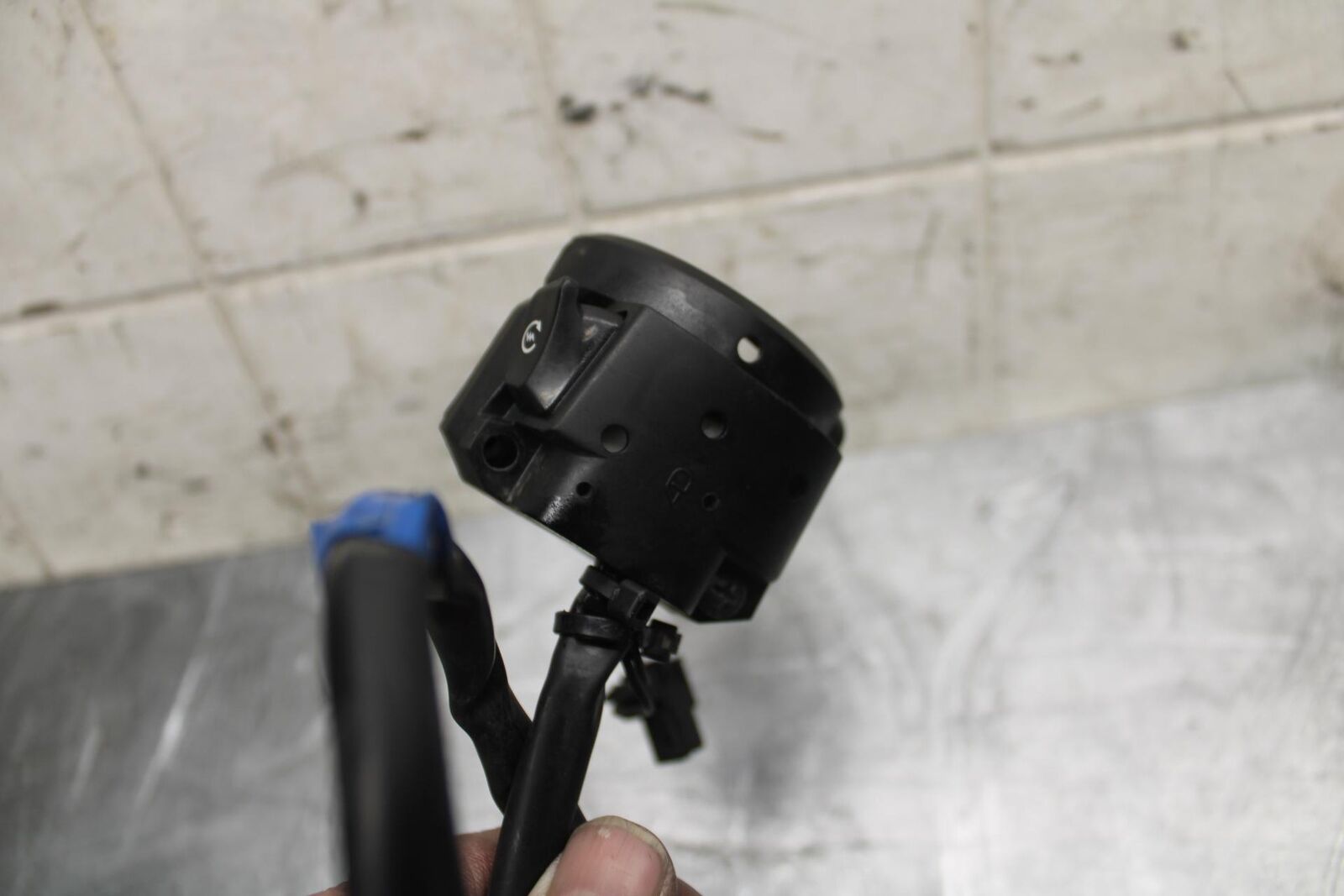 2016 Suzuki Bandit 1250S GSF1250SA ABS RIGHT CLIP ON HANDLE KILL OFF START BB509